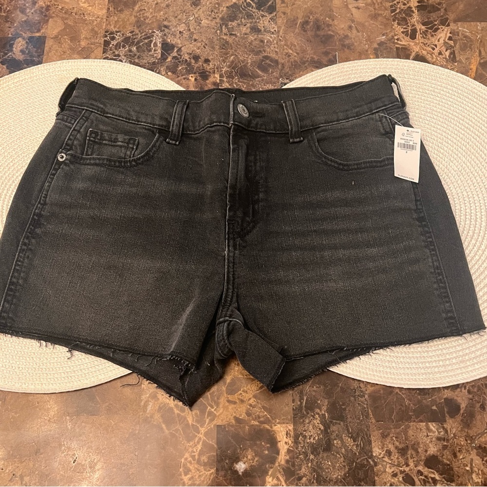Women’s Mid rise boyfriend shorts 🖤 size 2